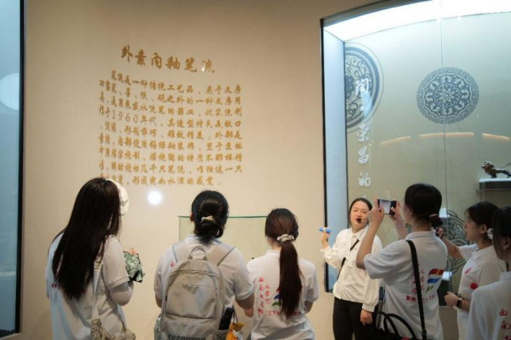 文件名称:文学.png原图大小:0.36MB