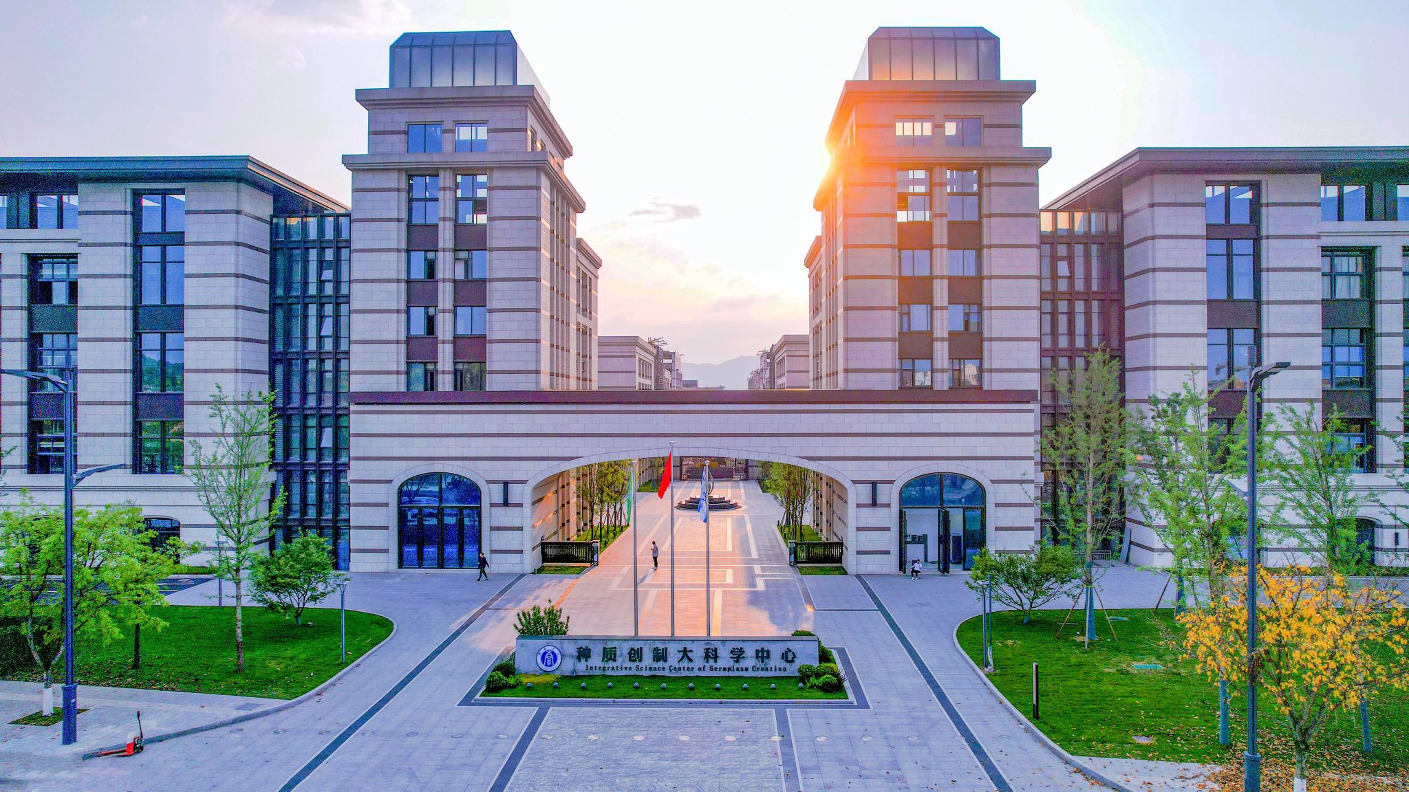 文件名称:0.jpg原图大小:NaNGB